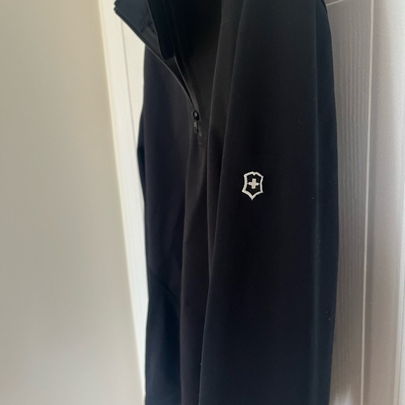 Black casual everyday long sleeve men’s top - Picture 7 of 8